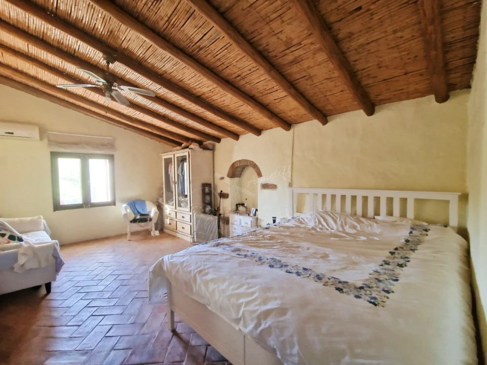 Moradia T5 para Venda em Santa Catarina da Fonte do Bispo Foto 16