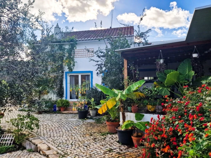 Moradia T5 para Venda em Santa Catarina da Fonte do Bispo Foto 2