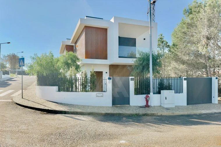 Moradia T3 para Arrendamento em Cascais e Estoril Foto 33