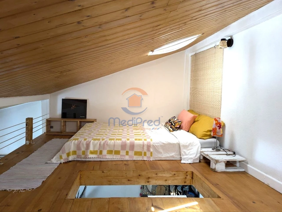 Moradia T2 para Venda em Carvoeira e Carmões Foto 11