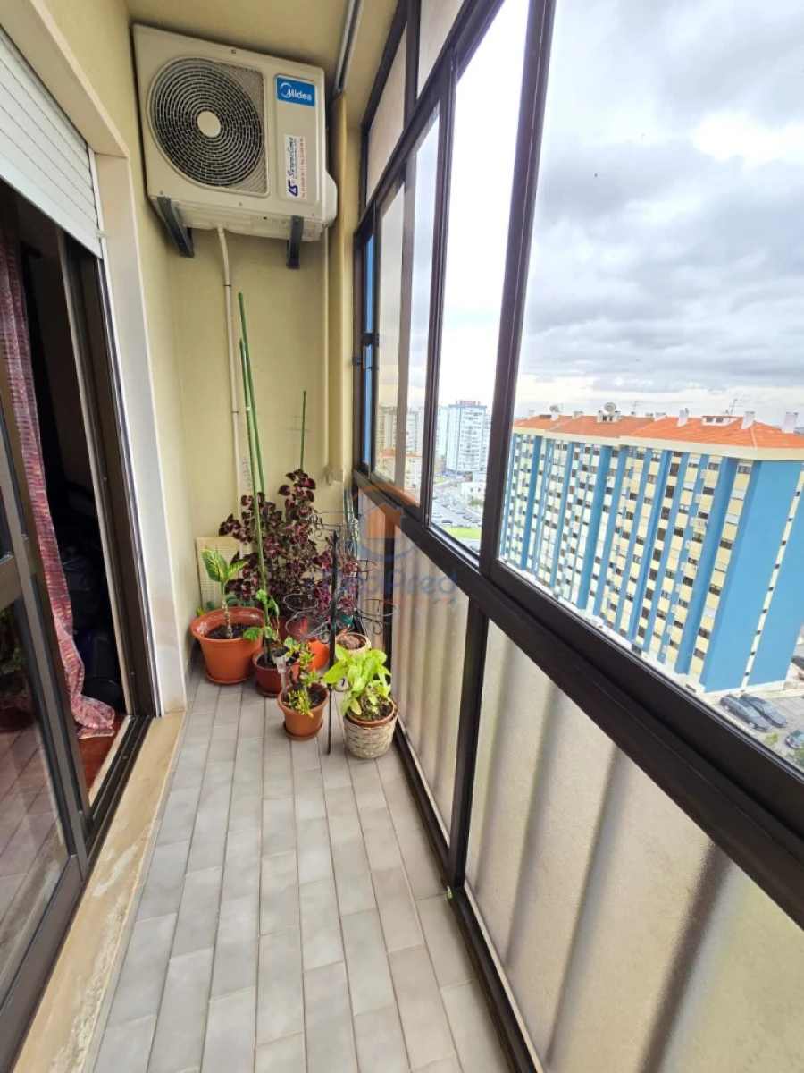 Apartamento T3 para Venda em Odivelas Foto 15