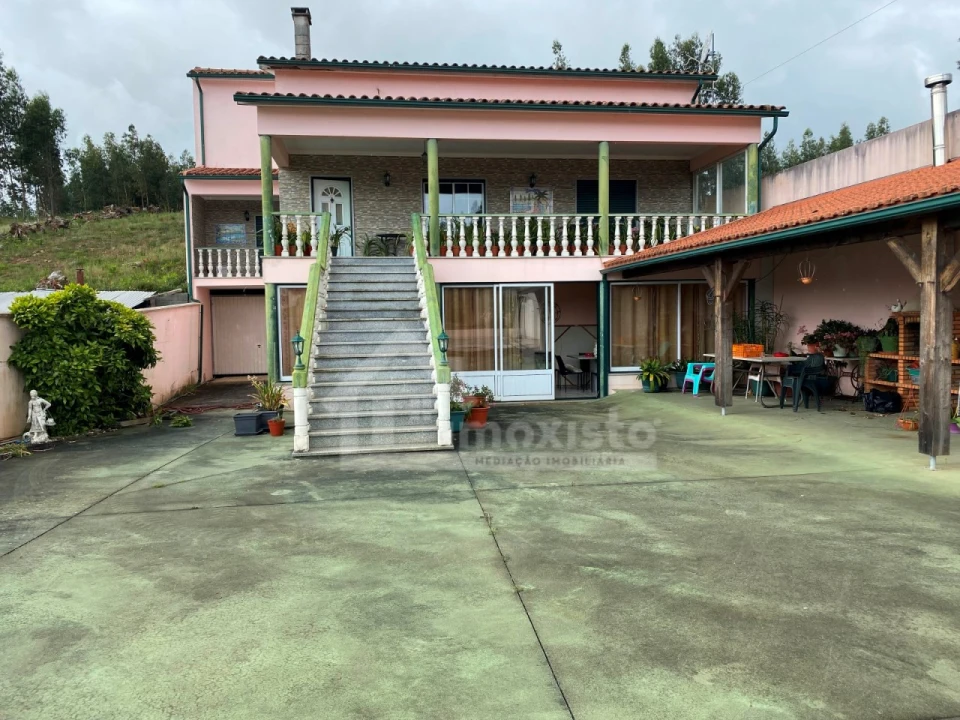 Moradia T5 para Venda em Figueiró dos Vinhos e Bairradas Foto 2