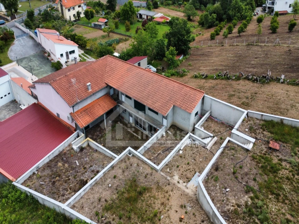 Moradia T5 para Venda em Figueiró dos Vinhos e Bairradas Foto 42