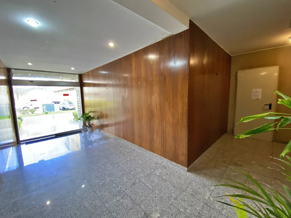 Apartamento T1 para Venda em Fânzeres e São Pedro da Cova Foto 15