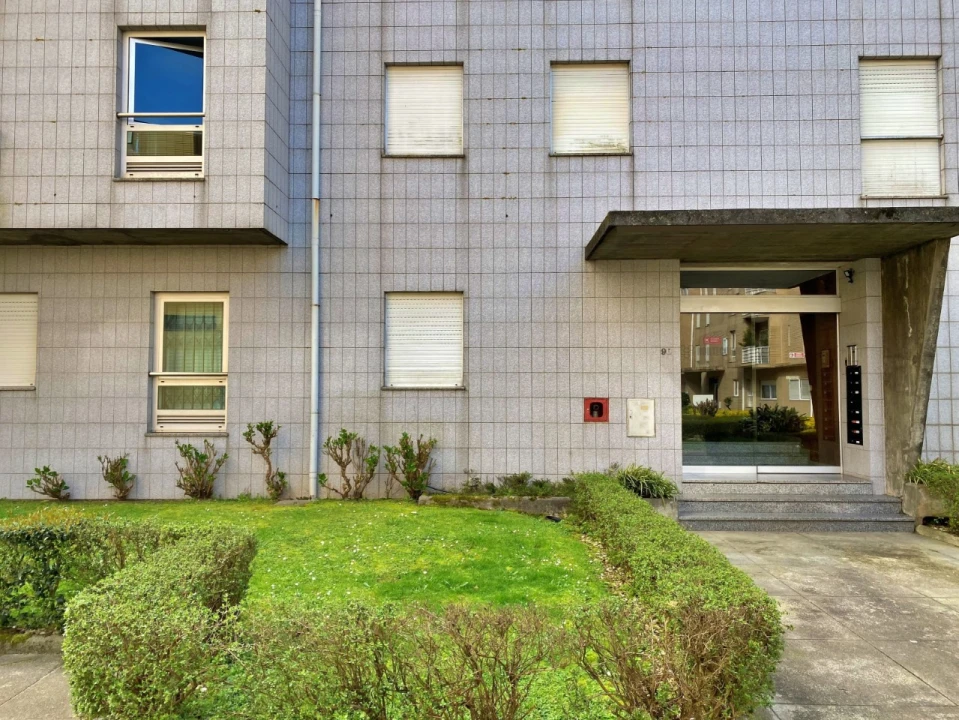 Apartamento T1 para Venda em Fânzeres e São Pedro da Cova Foto 18