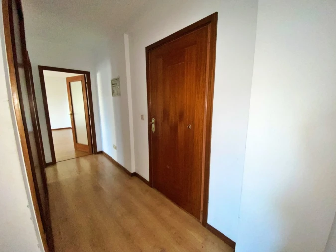 Apartamento T1 para Venda em Fânzeres e São Pedro da Cova Foto 12