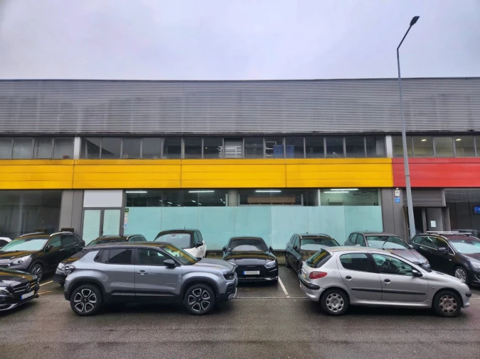 Armazém para Arrendamento em Sequeira Foto 12