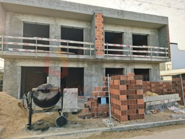 Moradia T4 para Venda em Fernao Ferro