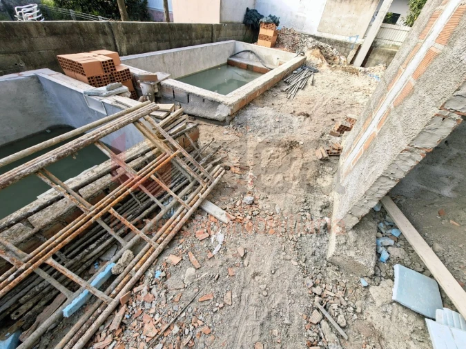 Moradia T4 para Venda em Fernao Ferro Foto 24