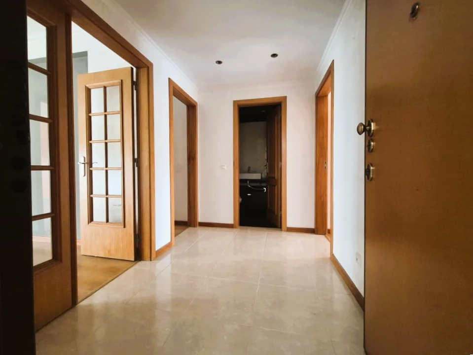 Apartamento T2 para Venda em Laranjeiro e Feijó Foto 8