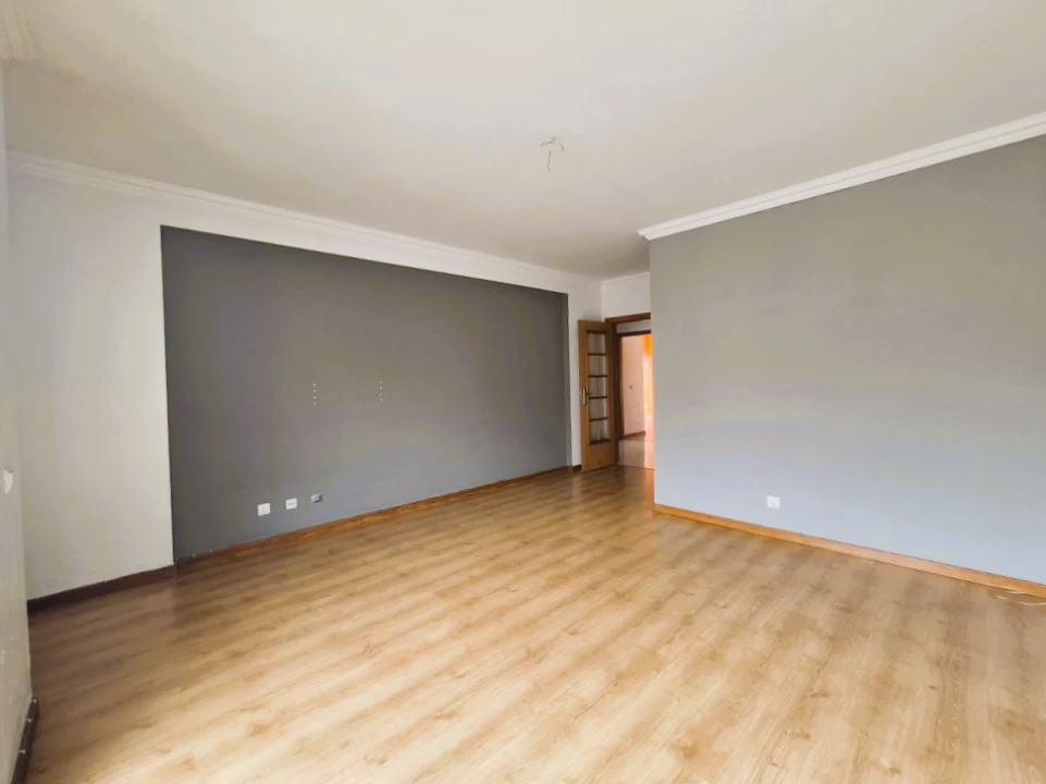 Apartamento T2 para Venda em Laranjeiro e Feijó Foto 10