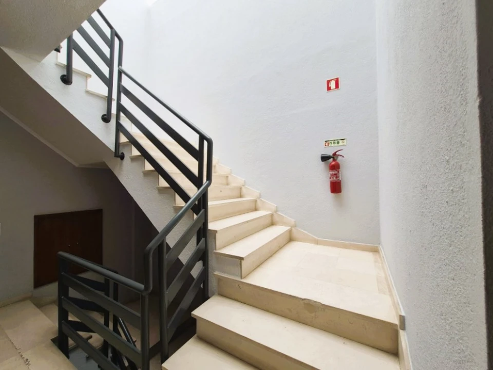 Apartamento T2 para Venda em Laranjeiro e Feijó Foto 27