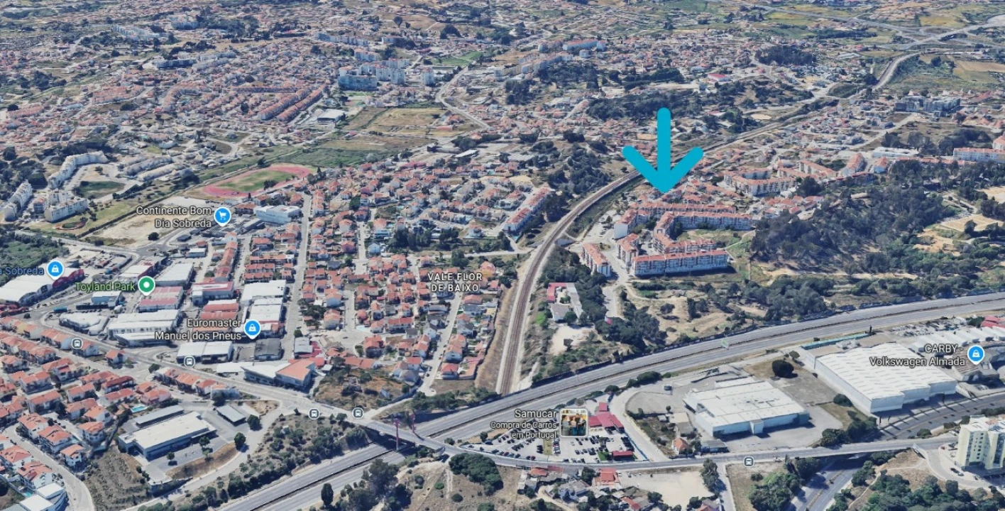 Apartamento T2 para Venda em Laranjeiro e Feijó Foto 32