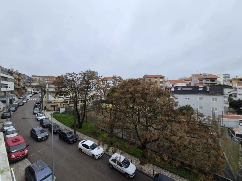 Apartamento T3 para Venda em Amora Foto 16