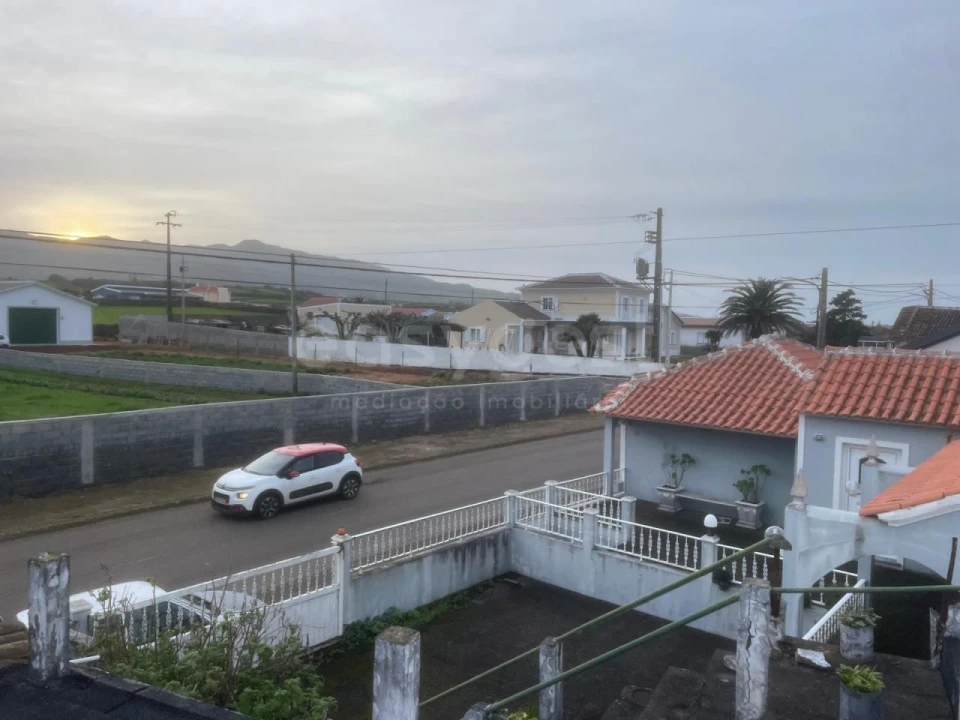 Moradia T2 para Venda em Vila Nova Foto 18