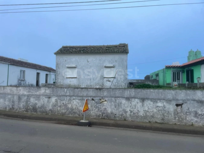 Moradia T2 para Venda em Vila Nova Foto 4