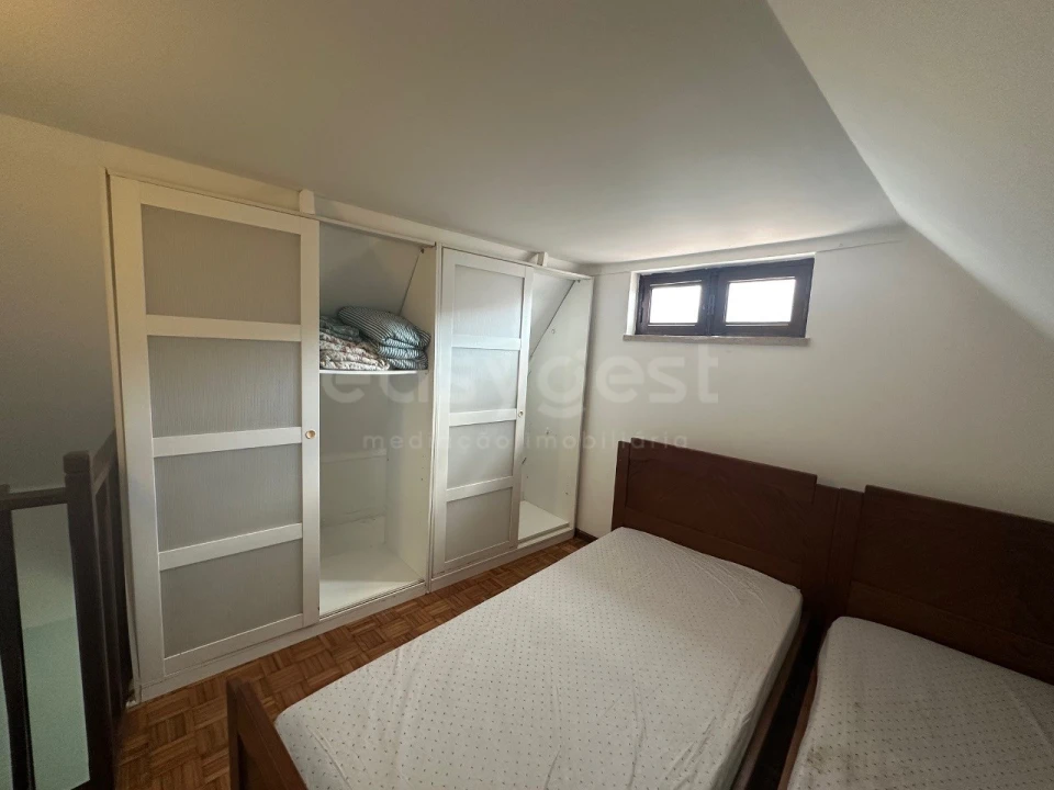 Prédio para Arrendamento em Sesimbra (Santiago) Foto 8