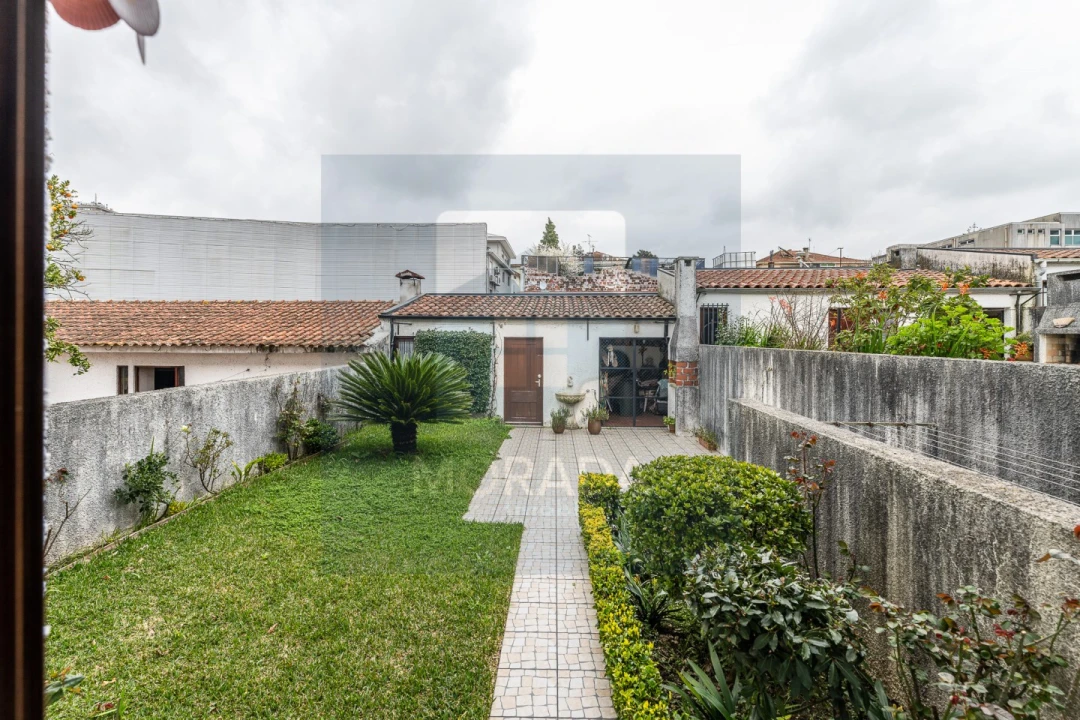 Moradia T4 para Venda em Cidade da Maia Foto 18