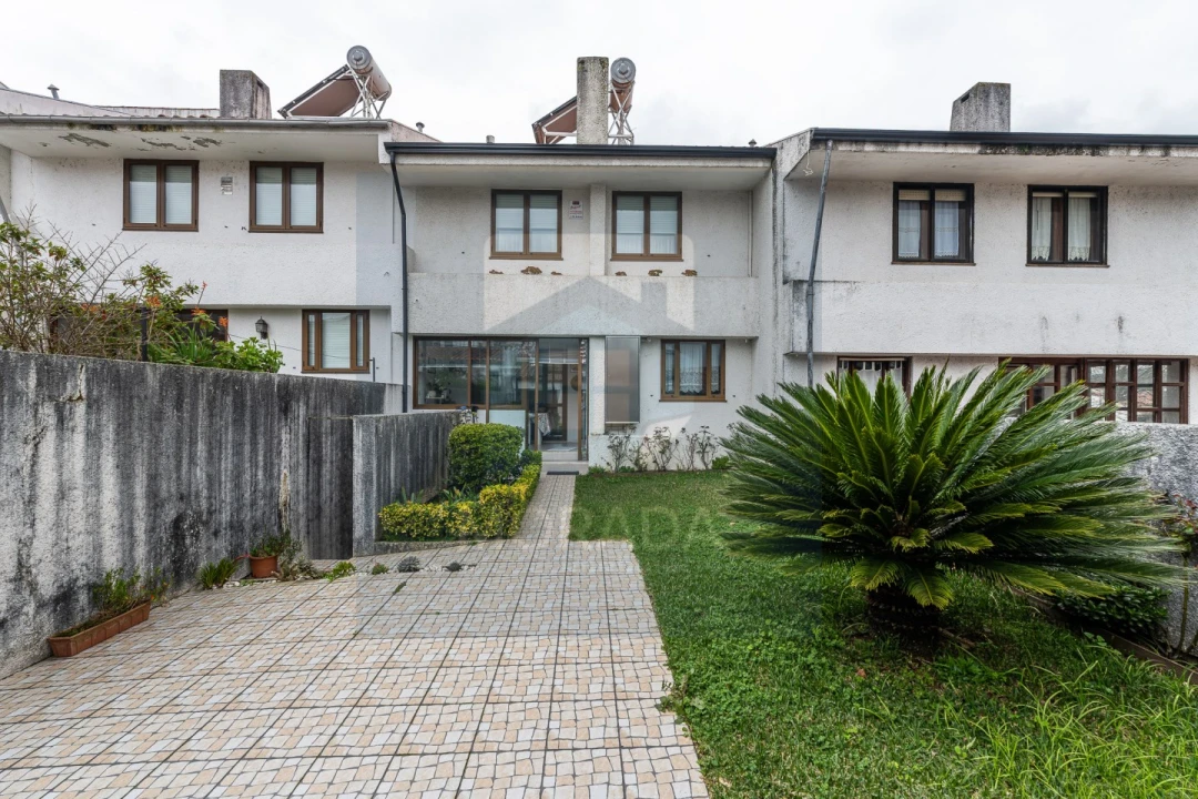 Moradia T4 para Venda em Cidade da Maia Foto 20