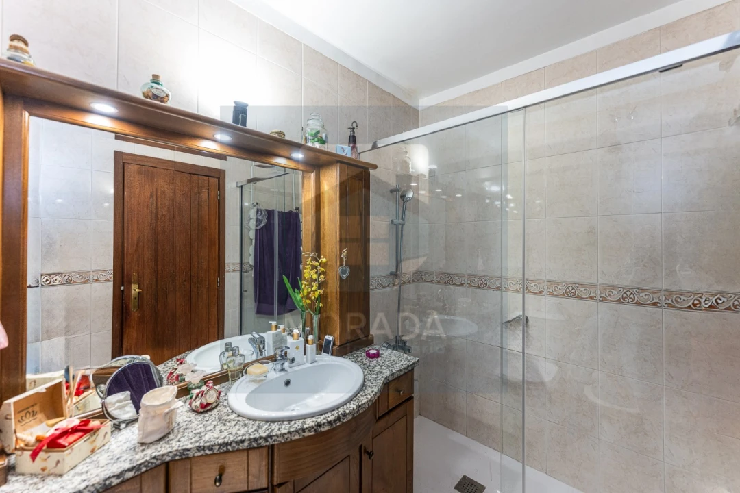 Moradia T4 para Venda em Cidade da Maia Foto 24