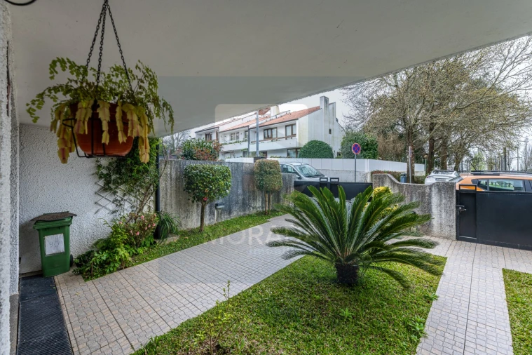 Moradia T4 para Venda em Cidade da Maia Foto 2