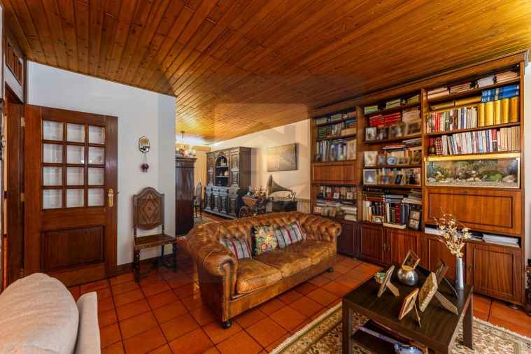 Moradia T4 para Venda em Cidade da Maia Foto 15