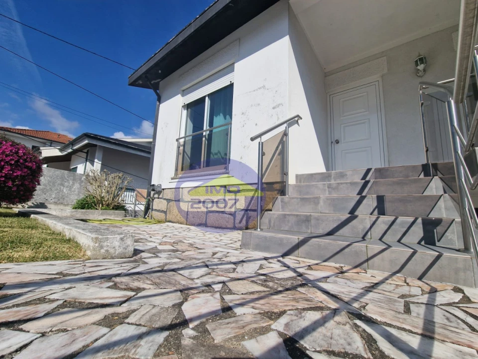 Moradia T4 para Venda em Lourosa Foto 24