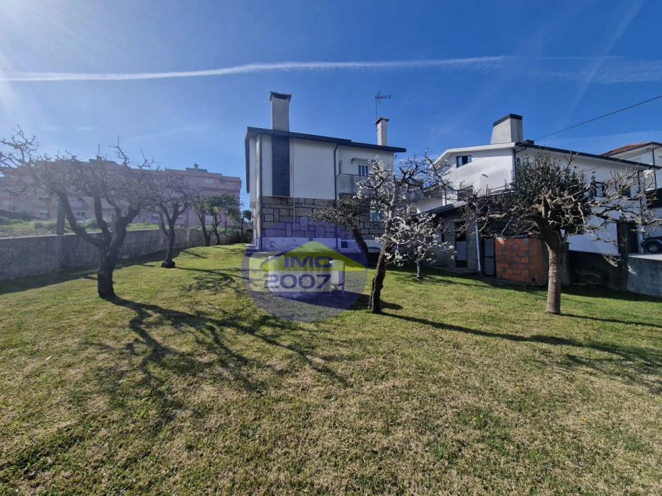 Moradia T4 para Venda em Lourosa Foto 31