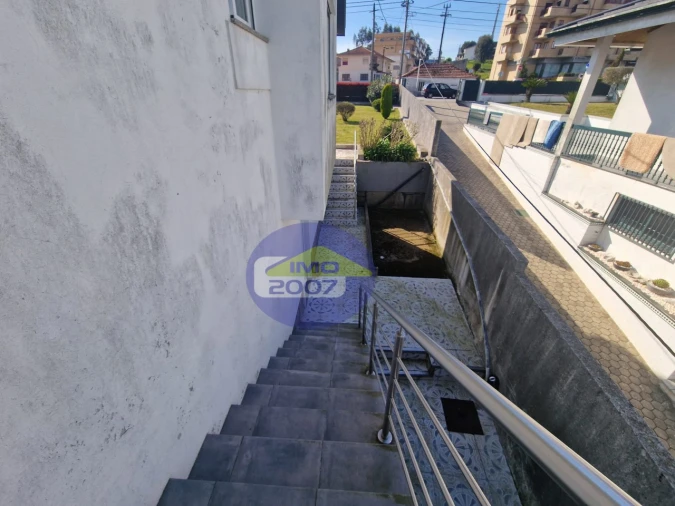 Moradia T4 para Venda em Lourosa Foto 27