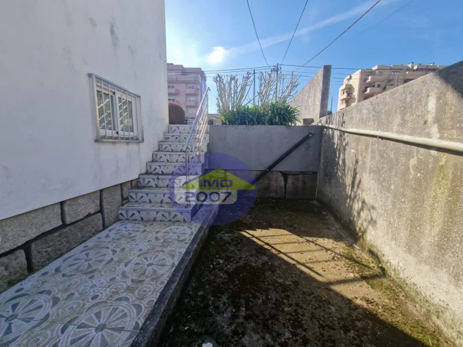 Moradia T4 para Venda em Lourosa Foto 30