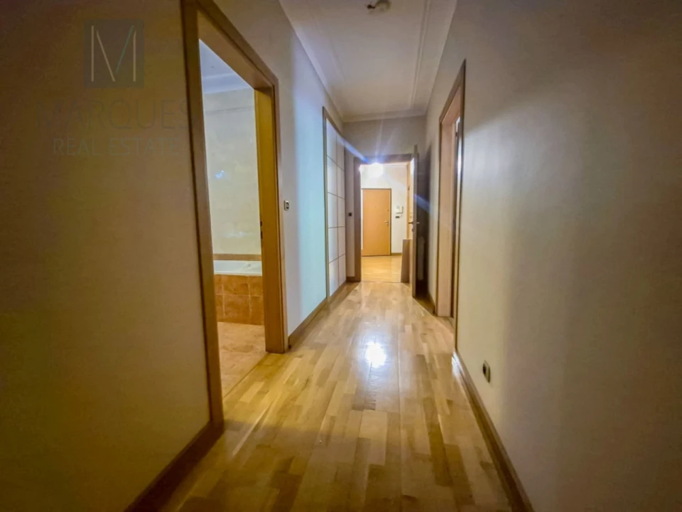 Apartamento T2 para Venda em Vila Franca de Xira Foto 8