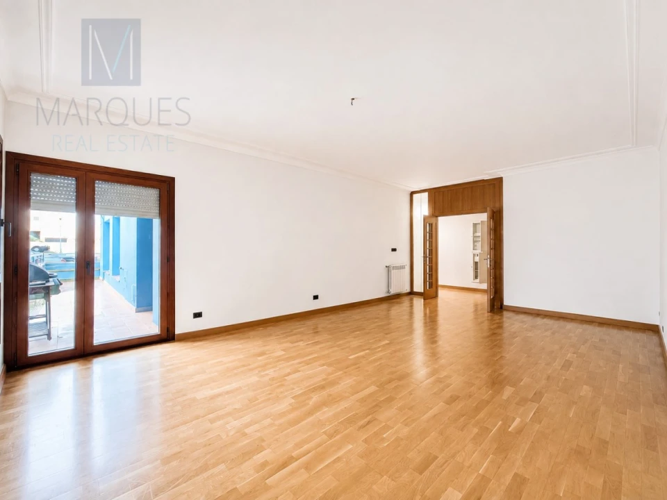 Apartamento T2 para Venda em Vila Franca de Xira Foto 6