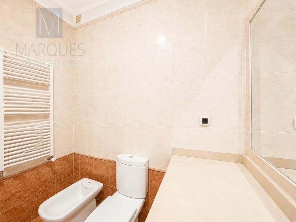 Apartamento T2 para Venda em Vila Franca de Xira Foto 11