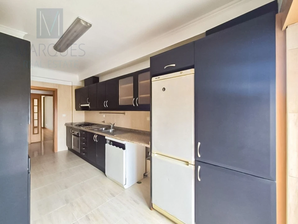 Apartamento T2 para Venda em Laranjeiro e Feijó Foto 3