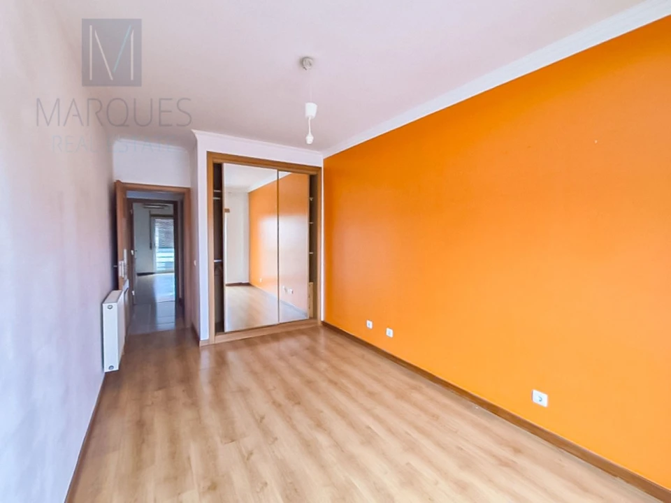 Apartamento T2 para Venda em Laranjeiro e Feijó Foto 5