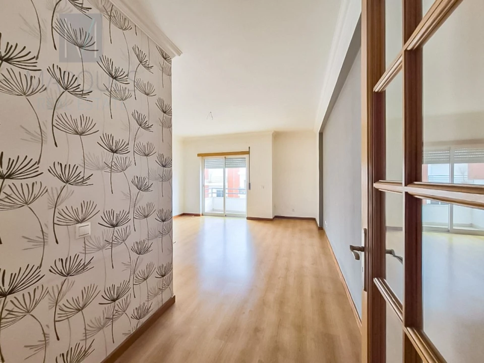 Apartamento T2 para Venda em Laranjeiro e Feijó Foto 16