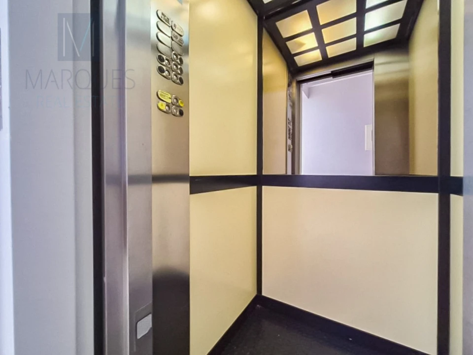 Apartamento T2 para Venda em Laranjeiro e Feijó Foto 18