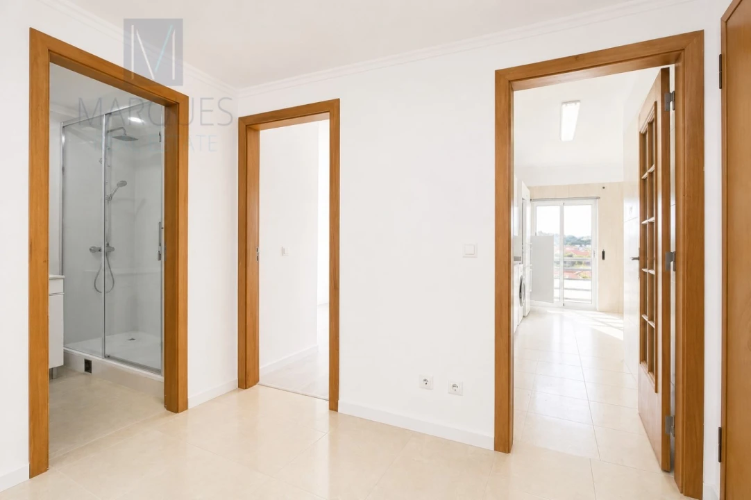 Apartamento T2 para Venda em Laranjeiro e Feijó Foto 7