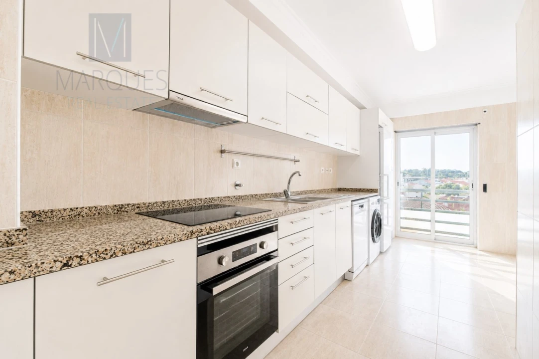 Apartamento T2 para Venda em Laranjeiro e Feijó Foto 9
