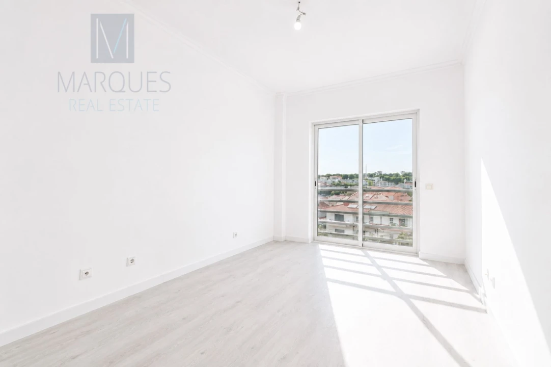 Apartamento T2 para Venda em Laranjeiro e Feijó Foto 13