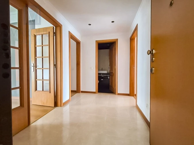 Apartamento T2 para Venda em Laranjeiro e Feijó Foto 1