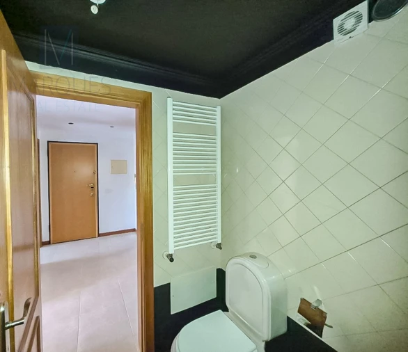 Apartamento T2 para Venda em Laranjeiro e Feijó Foto 8