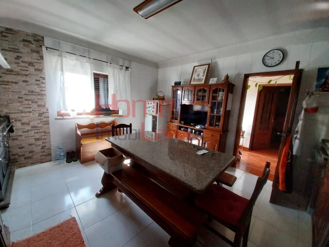 Quinta T4 para Venda em Midões Foto 35