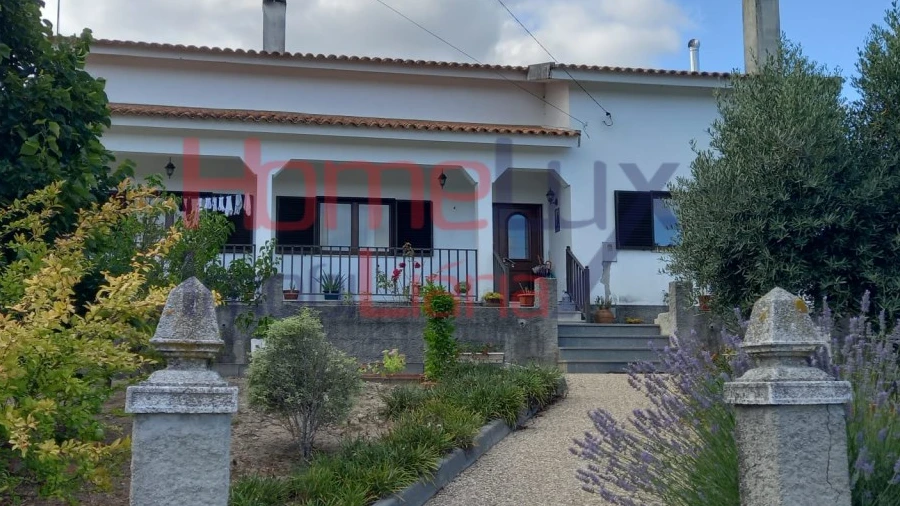 Quinta T4 para Venda em Midões
