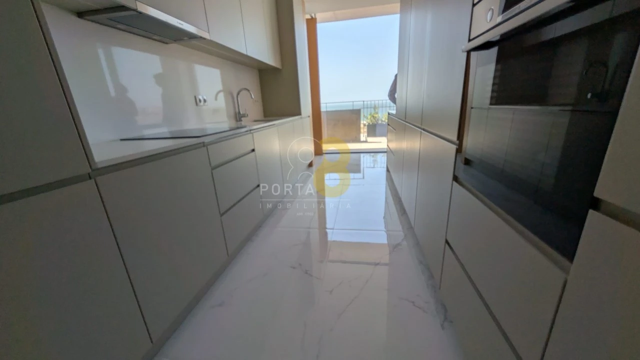 Apartamento T3 para Arrendamento em Canidelo Foto 7