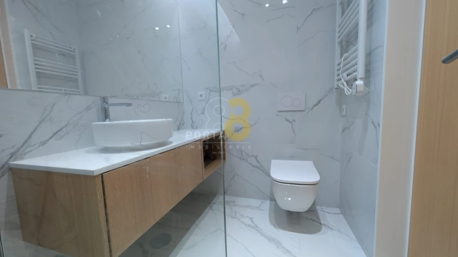 Apartamento T3 para Arrendamento em Canidelo Foto 9