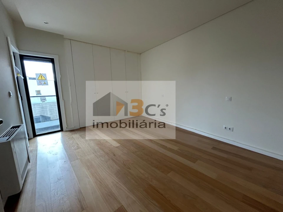 Moradia T3 para Venda em Cidade da Maia Foto 20