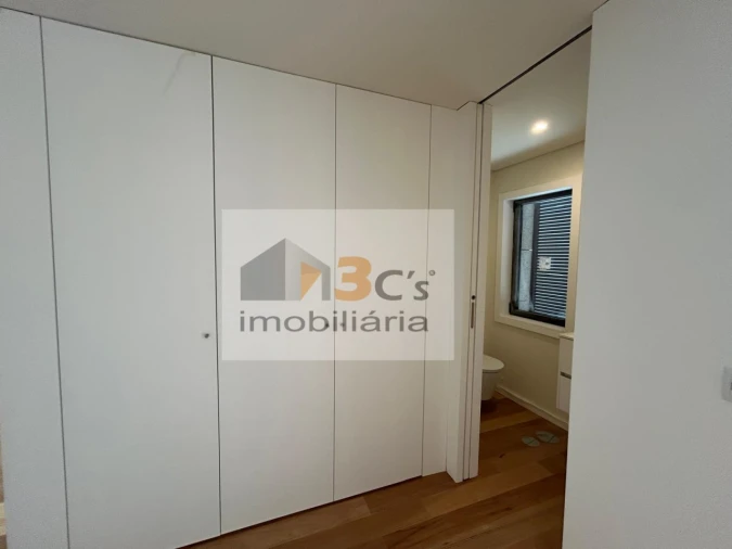 Moradia T3 para Venda em Cidade da Maia Foto 9