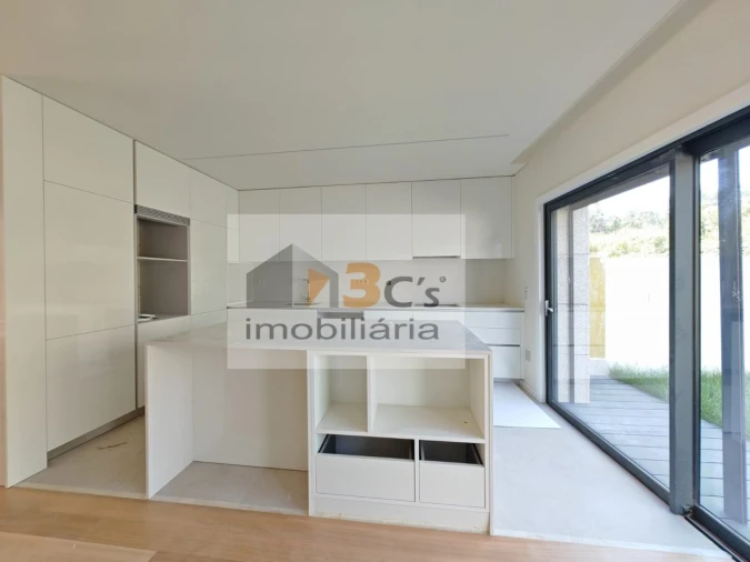 Moradia T3 para Venda em Cidade da Maia Foto 15