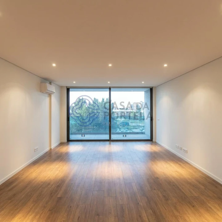 Apartamento T3 para Venda em Lordelo do Ouro e Massarelos Foto 8